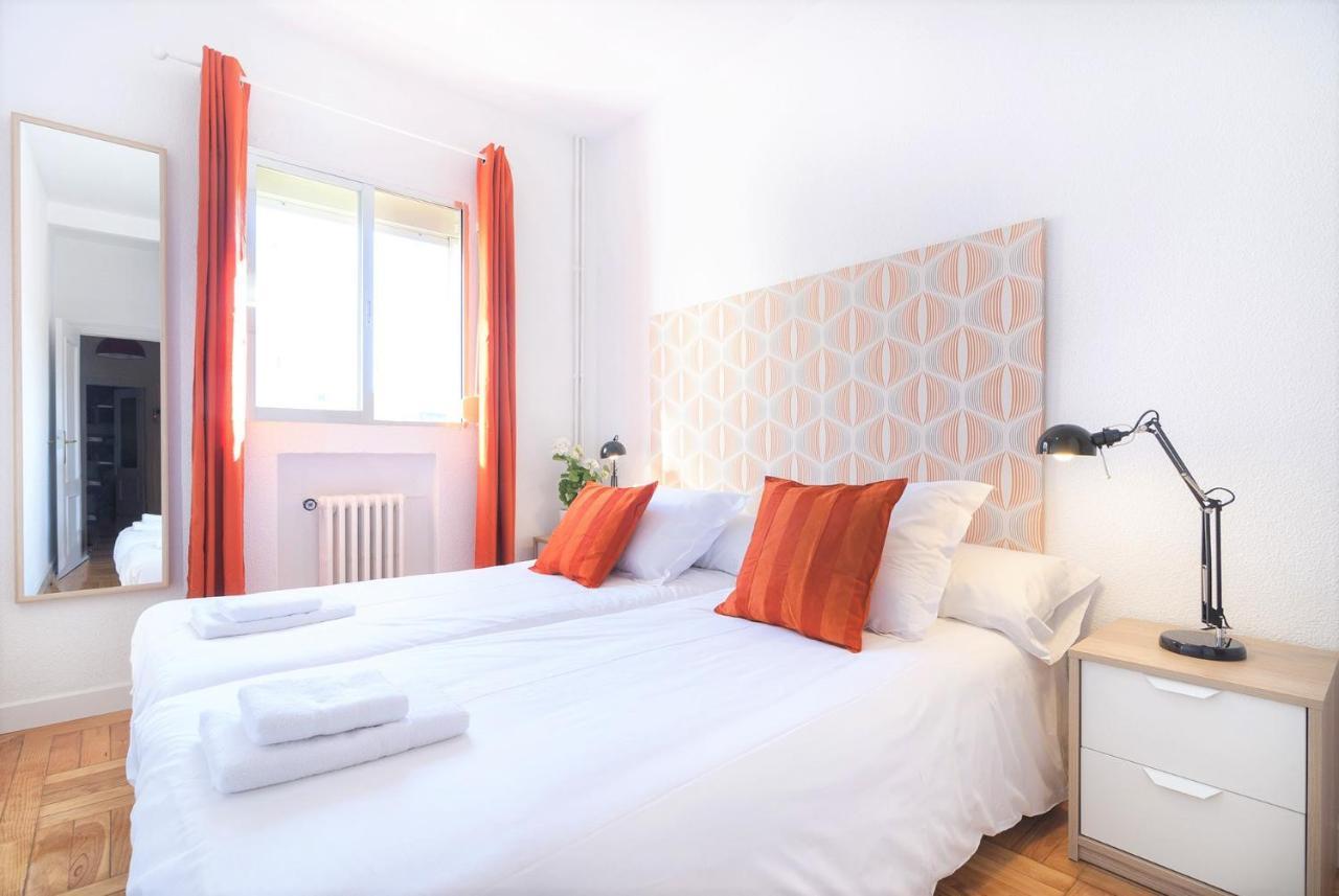 Apartamento Plaza Mayor Terrace En Madrid Lägenhet Exteriör bild